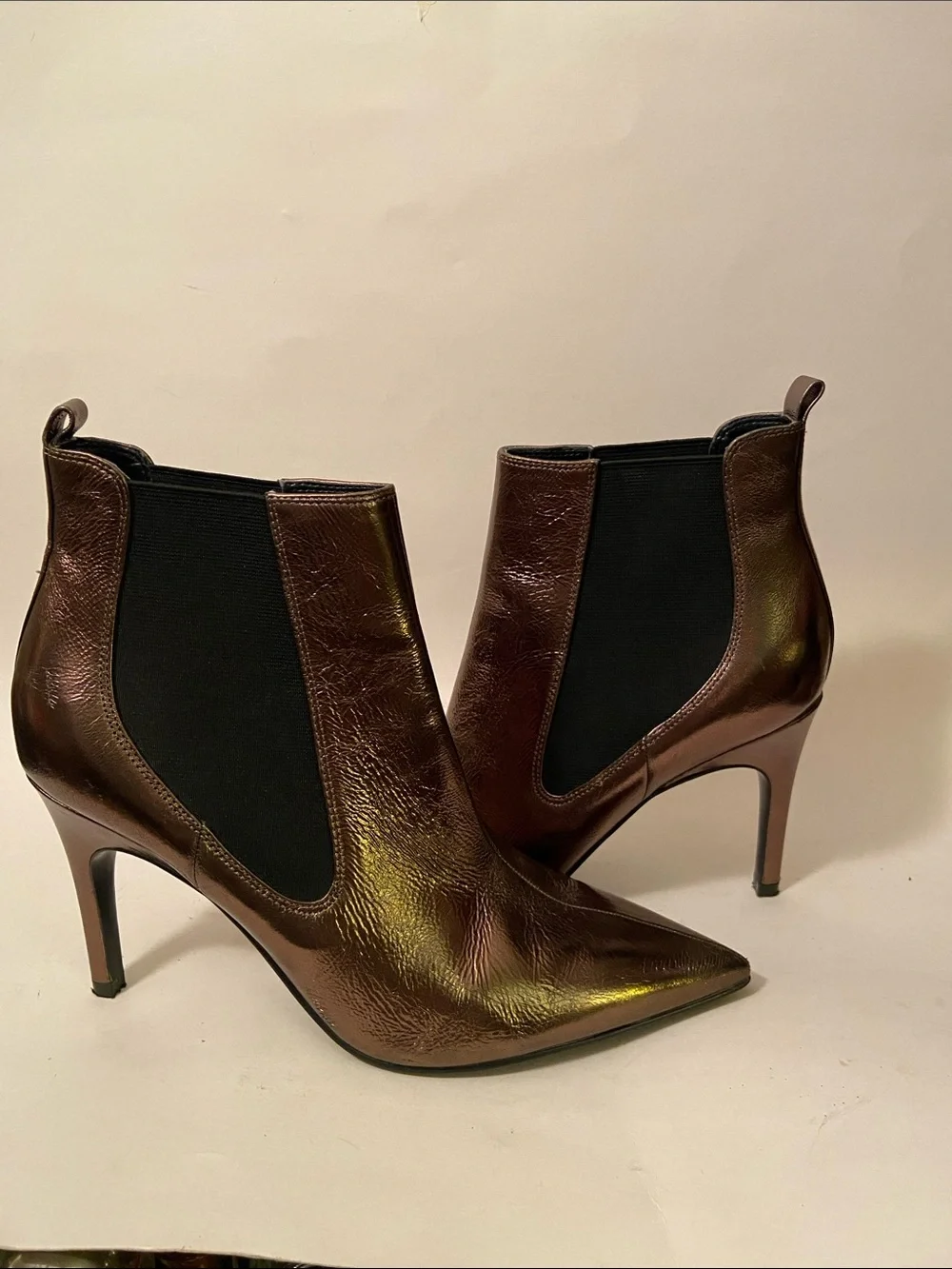Nine West Metallic Bronze Leather Pointed-Toe Chelsea Booties 8.5” Stilettos